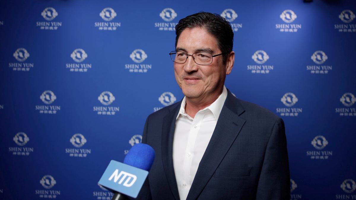 Las Vegas Doctor Loves Shen Yun’s ‘Orchestra, the Artistry, the Costuming’