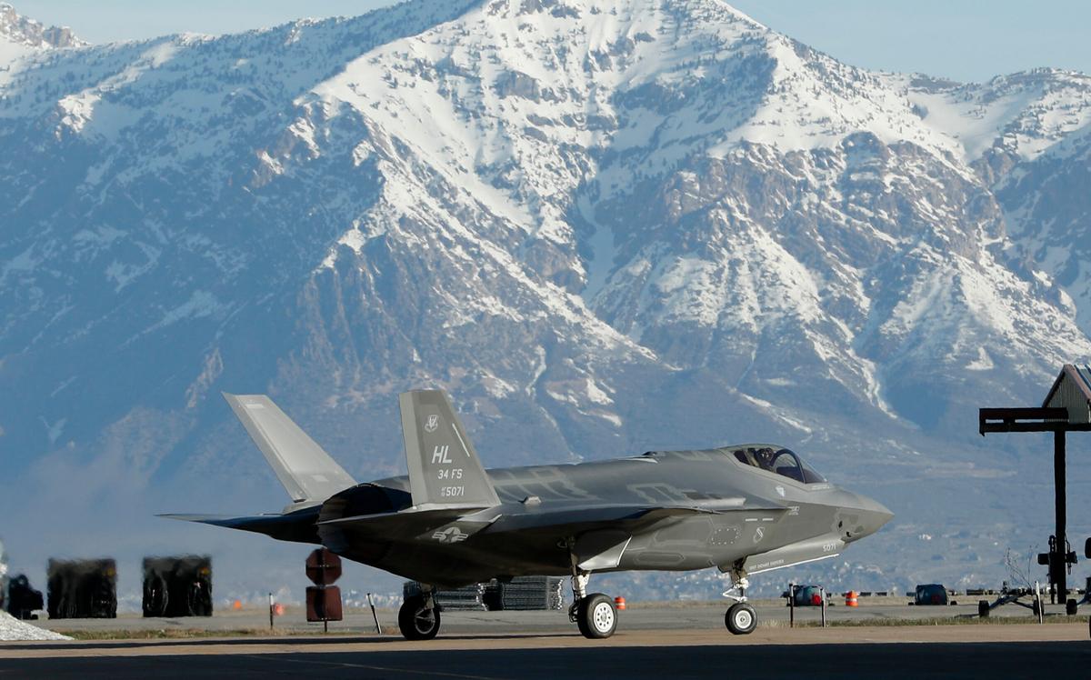 US General Warns Former NATO Pilots to Avoid China-Backed Aviation Companies