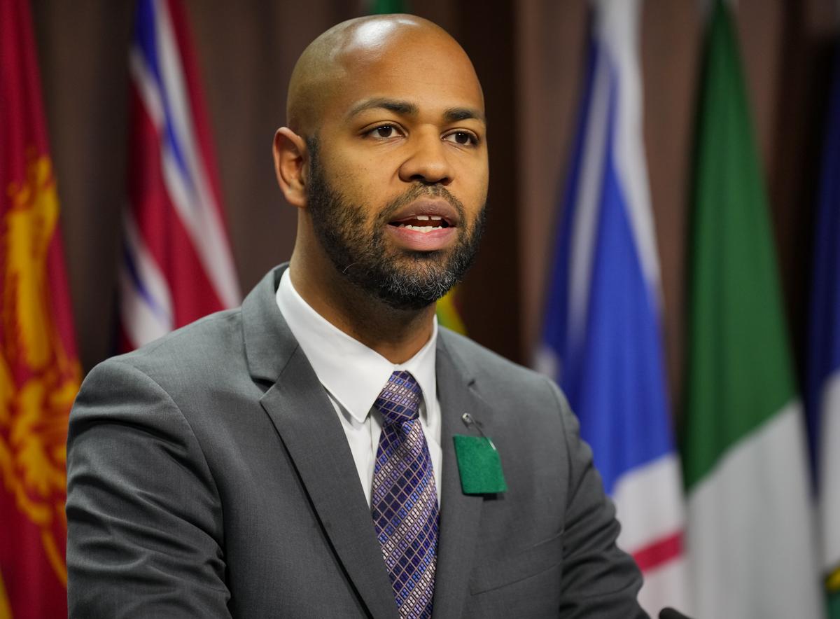 Ottawa Files Notice to Intervene in Supreme Court Hearing on Secularism Bill
