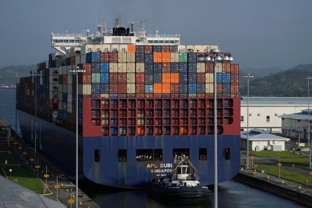 BlackRock to Buy Panama Canal Ports from Hong Kong Firm