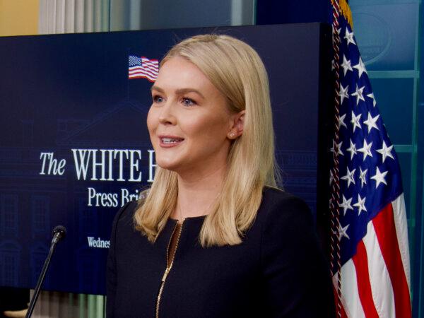 White House press secretary Karoline Leavitt addresses the media in the briefing room of the White House on March 5, 2025. (Travis Gillmore/The Epoch Times)