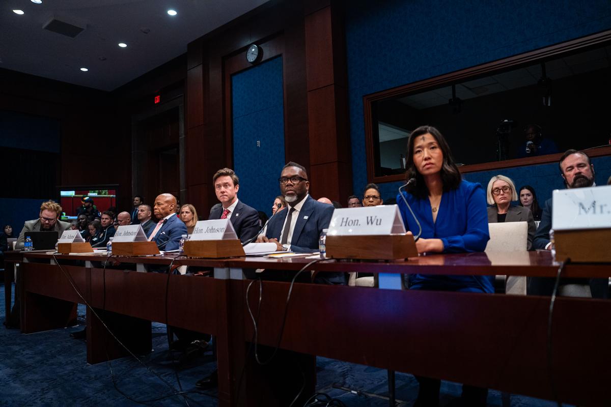 Big City Mayors Defend Policies Protecting Illegal Immigrants in Testimony to Congress