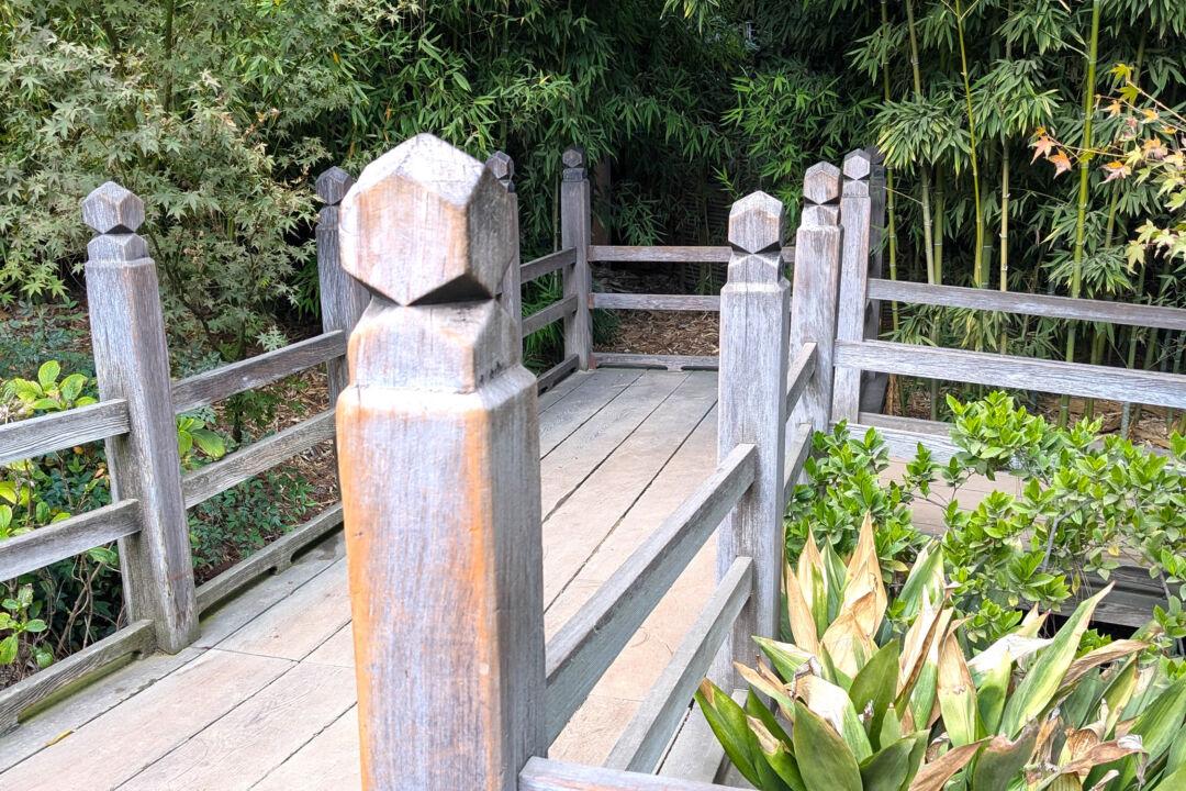 Ask the Builder: You Can Make Decorative Wood Fence Posts