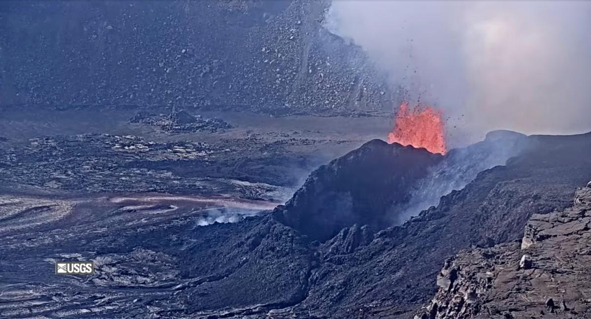 Lava Fountain Height Soars in Latest Episode of Hawaii Volcano Eruption