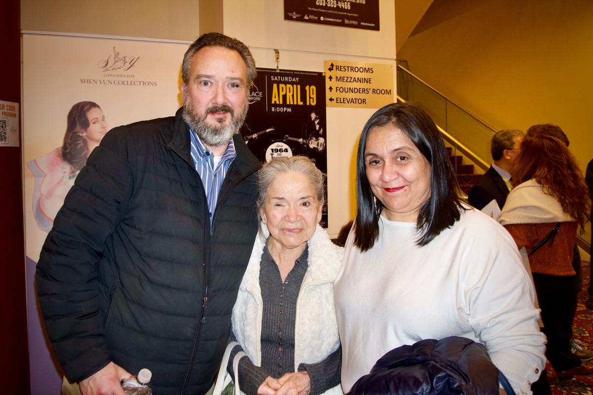 Shen Yun Shows a ‘Very Enlightened, Very Free, Very Beautiful’ China, Says Lawyer