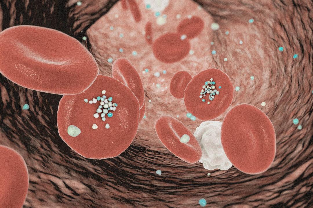 What You Should Know About At-Home Microplastic Blood Tests