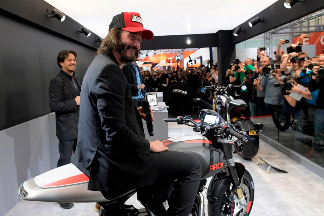 Keanu Reeves, Gard Hollinger Spotlight Creativity, Ingenuity in ‘Visionaries’ Docuseries