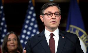 Speaker Johnson Says He Has Trumpâs Backing on Proxy Voting for Members Who Are New Parents