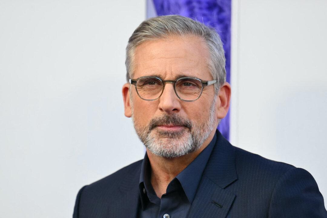 Steve Carell Surprises SoCal Students Impacted by Wildfires With Free Prom