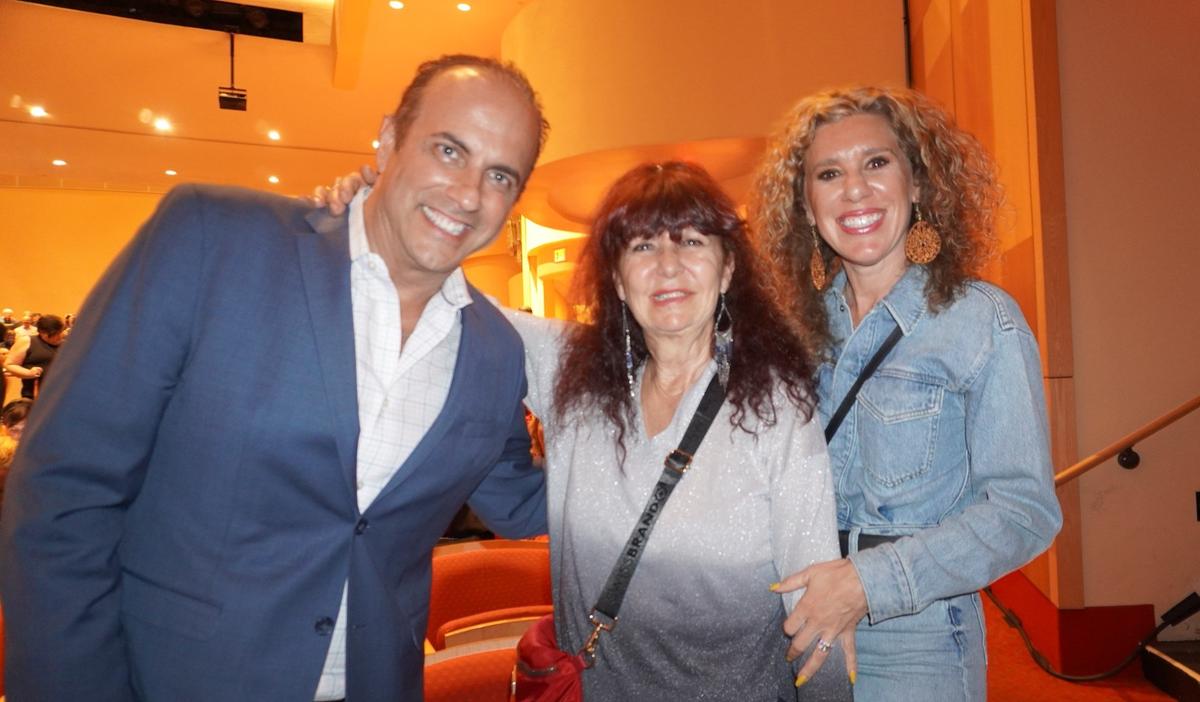 Shen Yun Tells True Story of China, Says Phoenix Theatergoer