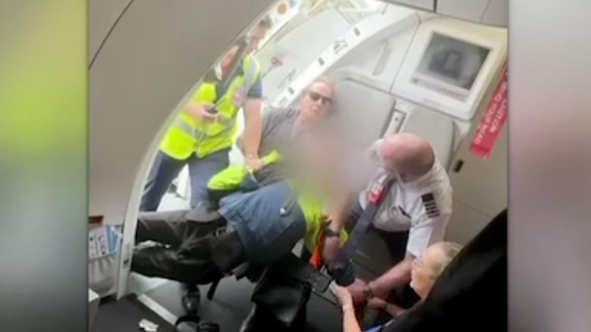 Gun-on-Plane Teen May Have Foreign Links, Police Say