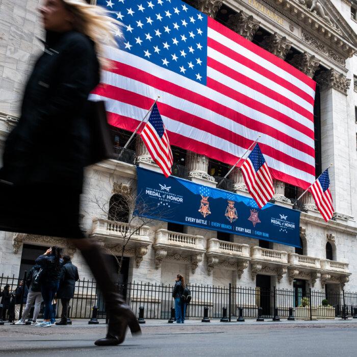 US Treasury Yields Are Falling: What This Means for the Economy