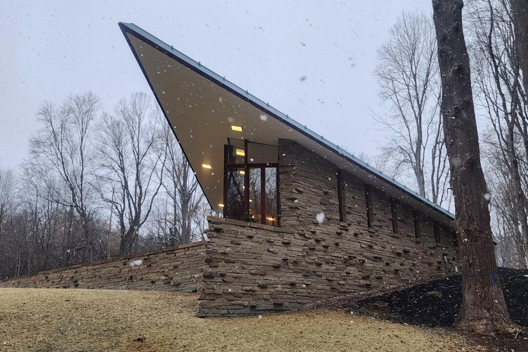 Frank Lloyd Wright’s Last House Is Finally Done, Ready for Vacationers