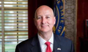 Bipartisan Lawmakers Introduce Legislation to Protect US Agriculture Supply Chain From China