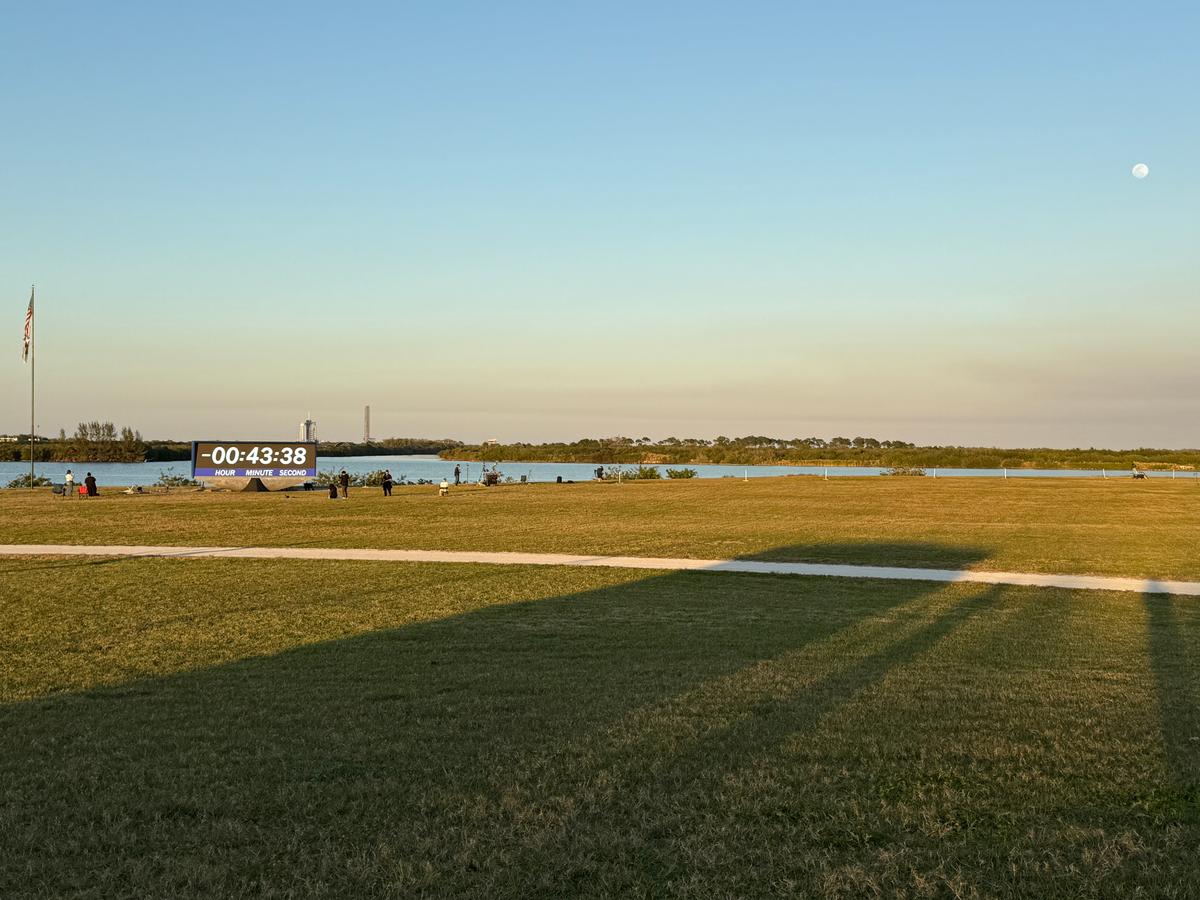Stranded Astronauts Must Wait Longer as NASA Scrubs Launch