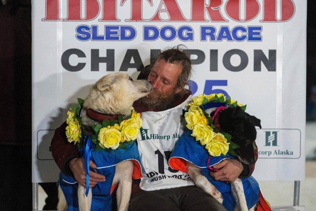Former Reality TV Star Jessie Holmes Wins Longest-Ever Iditarod Trail Sled Dog Race in Alaska
