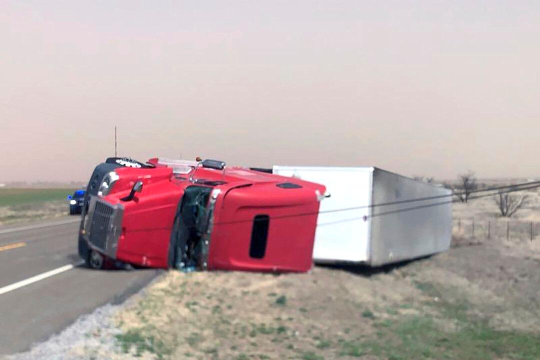 Big March Storm Fans Wildfires and Kills 3 as Forecasters Fear Weekend Tornado Outbreak