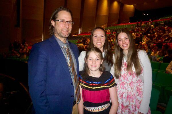 The Martin family enjoyed Shen Yun at the Des Moines Civic Center on March 15, 2025. (Yeawen Hung/The Epoch Times)