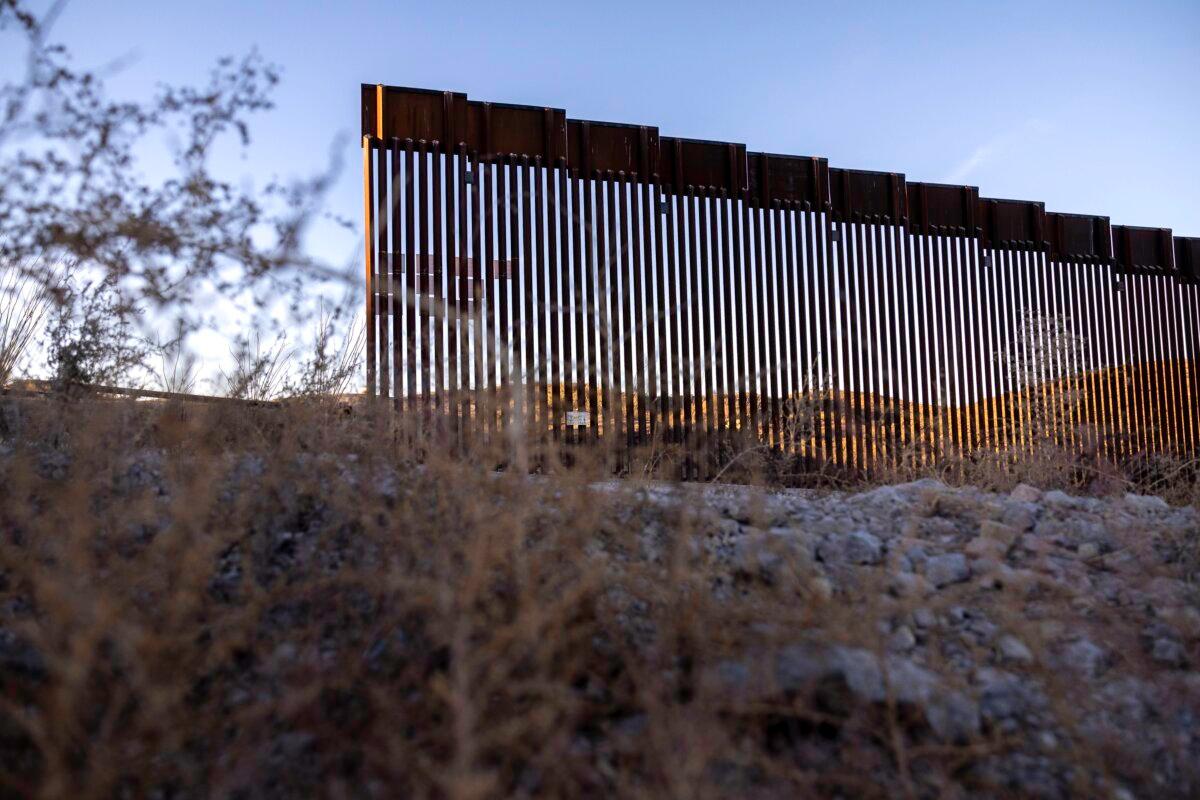 The U.S.–Mexico border fence ends with a gap east of Sasabe, Ariz., on Jan. 20, 2025. (John Moore/Getty Images)