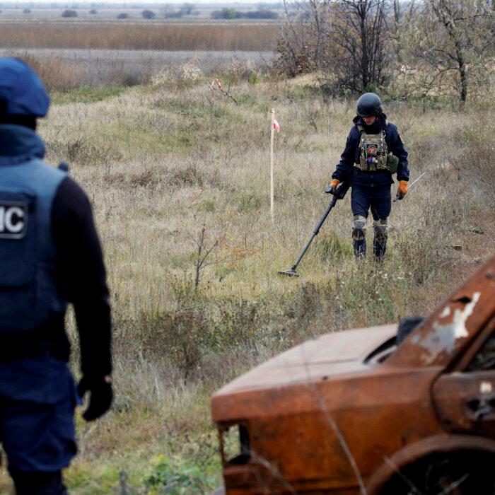 Poland, Latvia, Estonia, and Lithuania Plan Withdrawal From Landmine Treaty
