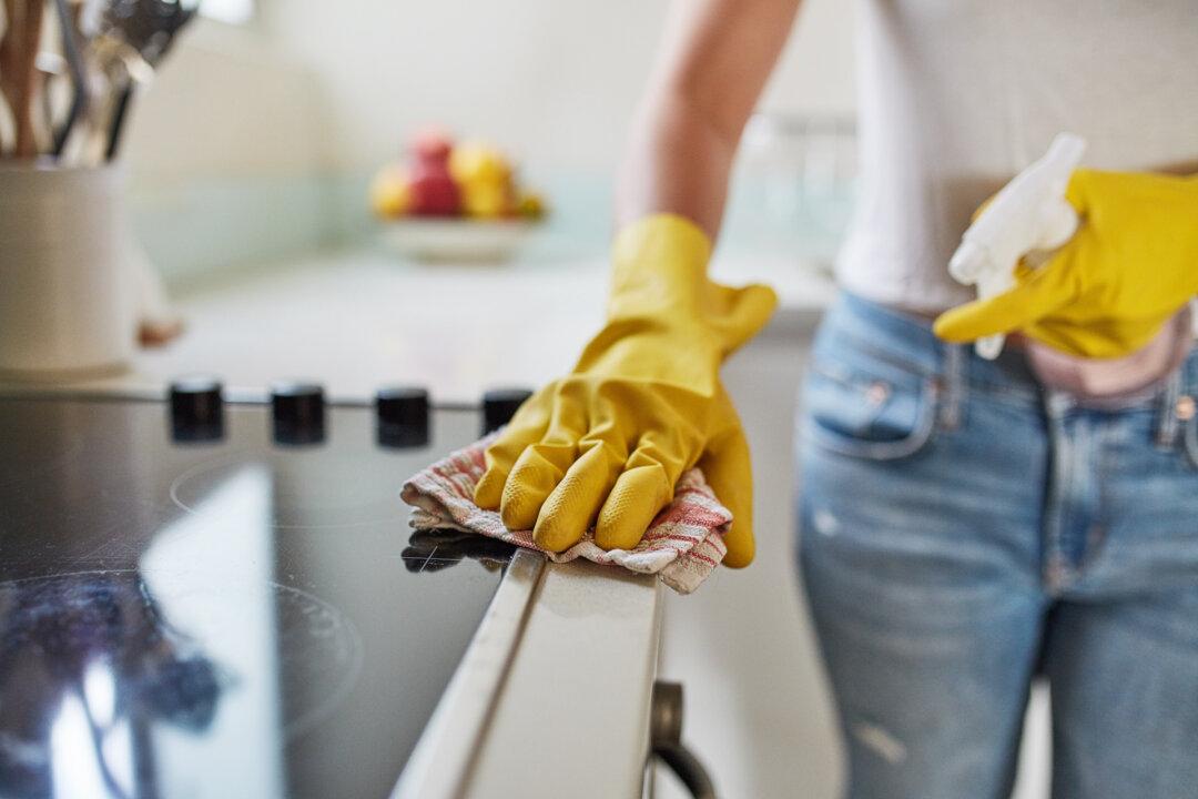 9 Common Cleaning Habits You Should Break, According to Professionals