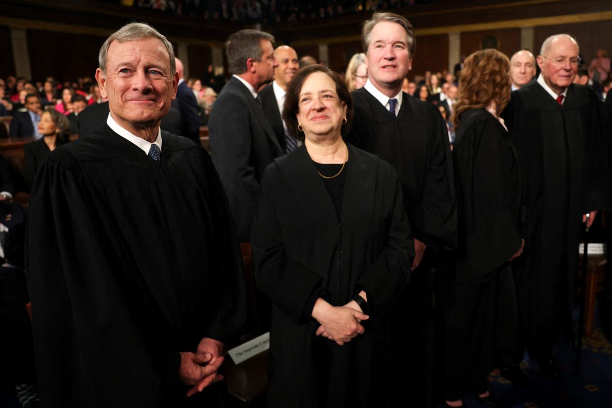 Chief Justice Roberts Issues Rare Statement After Trump Calls for Judge’s Impeachment