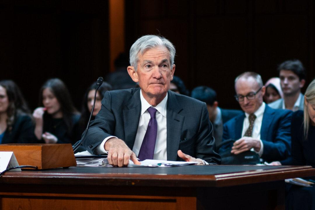 Fed Expected to Hold Rates Steady at Key Policy Meeting