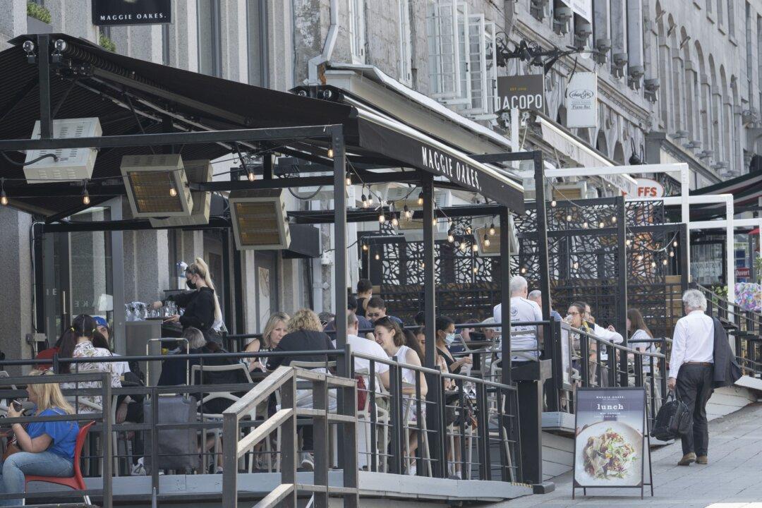 Quebec Says It Will Allow Restaurants to Charge People for No-shows