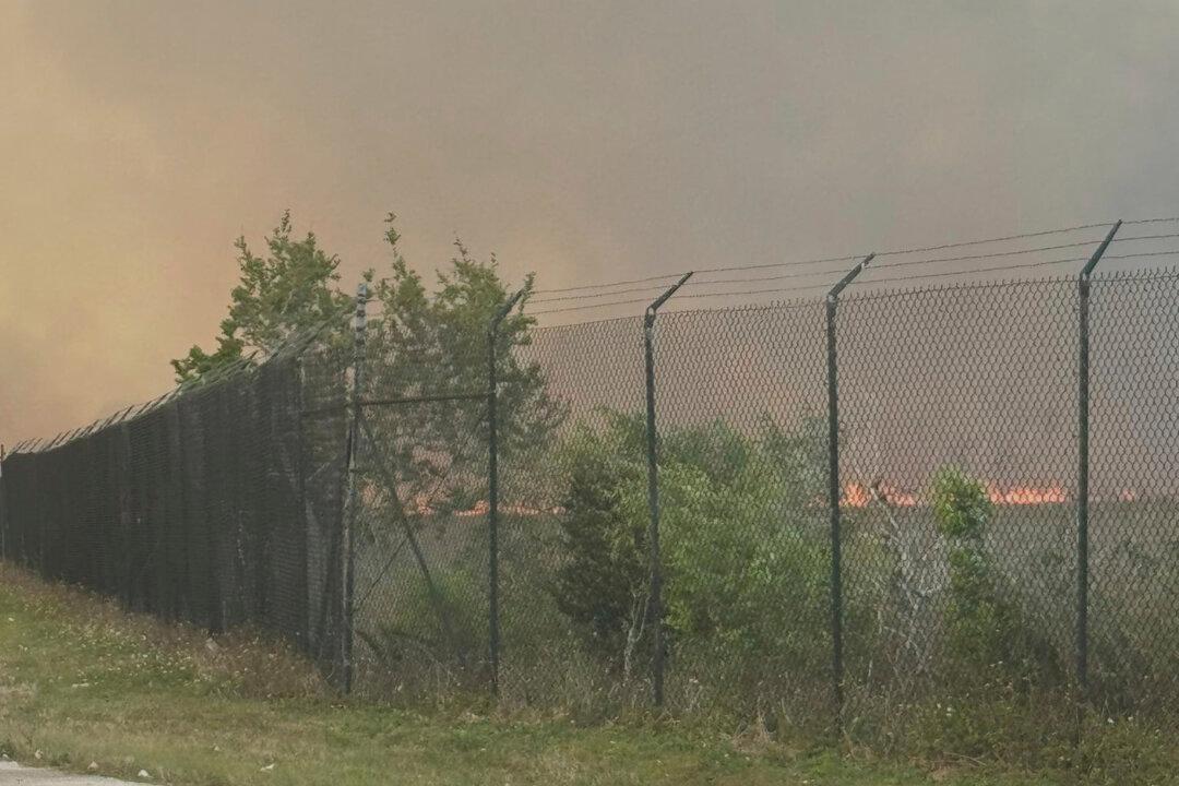 Brush Fire, Smoky Conditions Shut Down Road Leading in and out of Florida Keys
