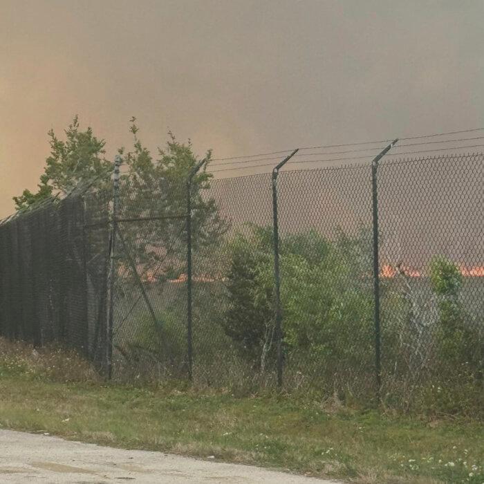 Brush Fire, Smoky Conditions Shut Down Road Leading in and out of Florida Keys