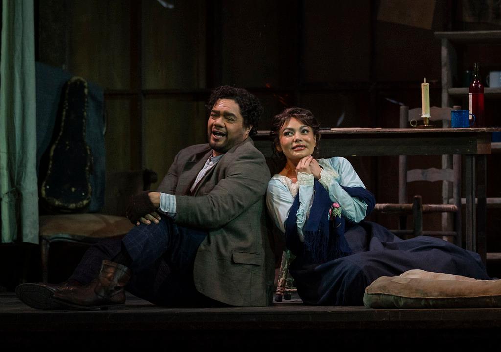 Bohemians Rodolfo (Pene Pati) and (Ailyn Pérez) fall in love. (Michael Brosilow)