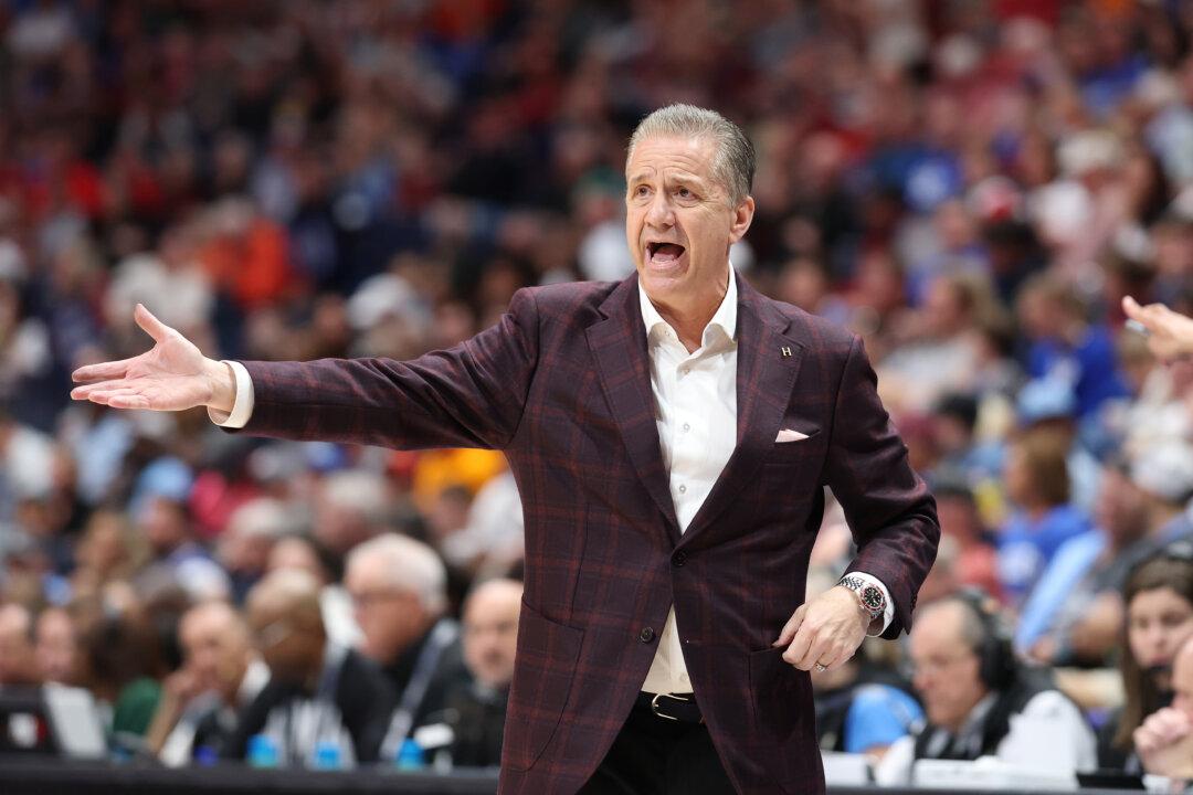 Arkansas Coach Returns to Familiar Situation as NCAA Tournament Begins
