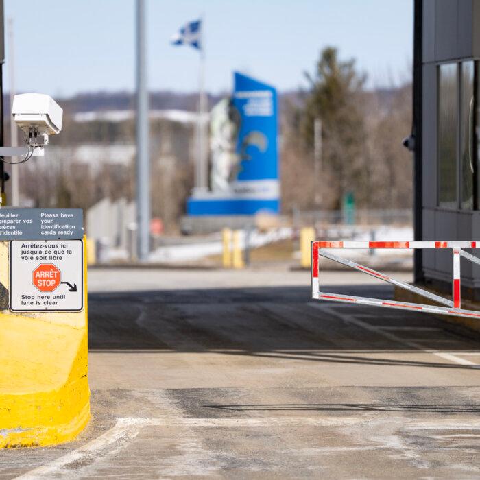 Canada Updates Travel Advisory for US, Noting Need to Register on Long Stays