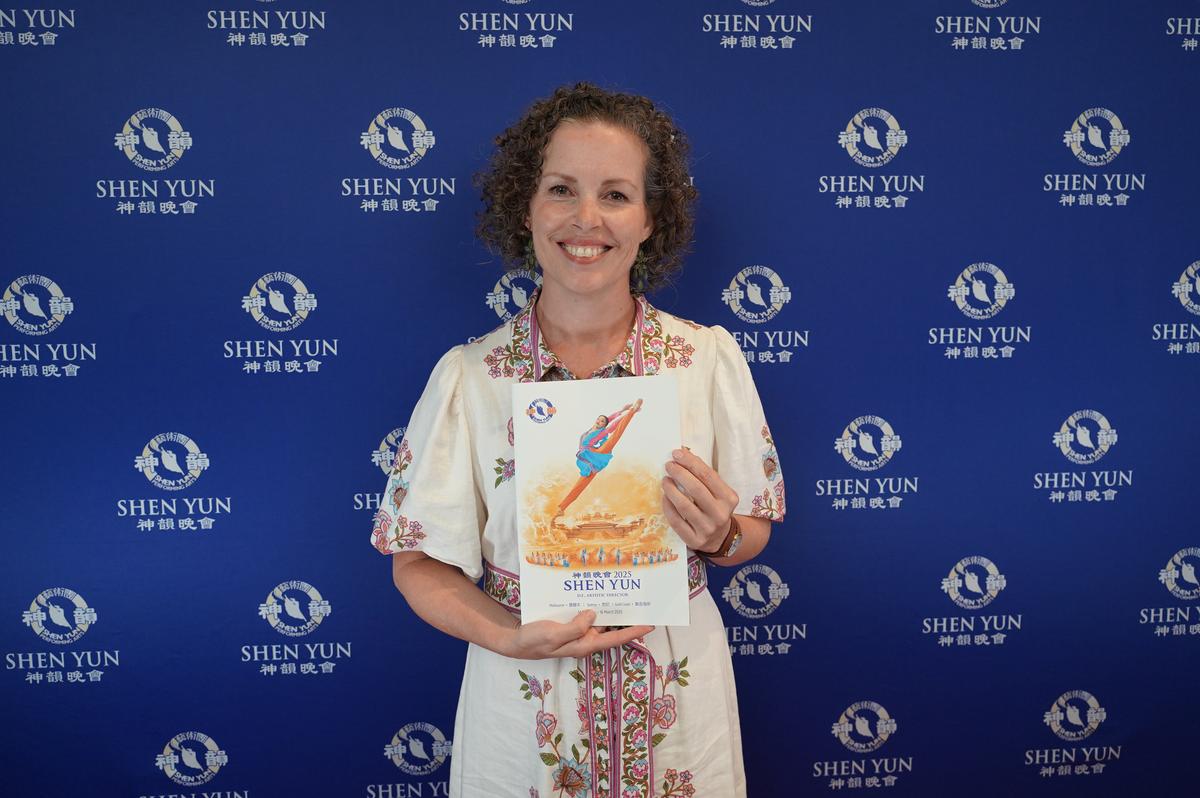 ‘Beautiful, so Elegant’: Classical Ballet Teacher on Shen Yun