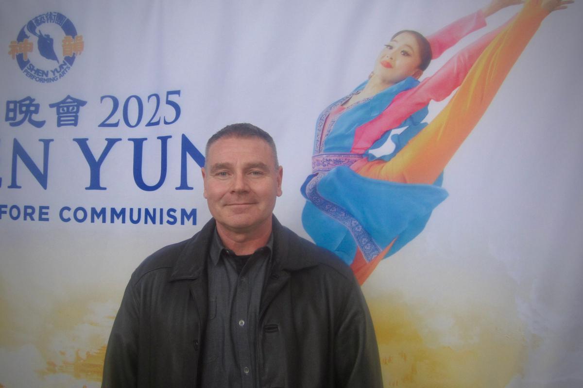 Mississauga Viewers Praise Shen Yun, Performance Banned in China