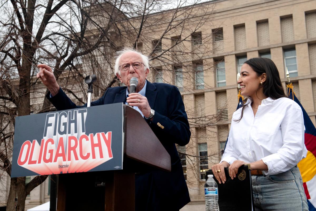 Sanders, AOC Hold Denver Rally to Mobilize Democratic Party Base