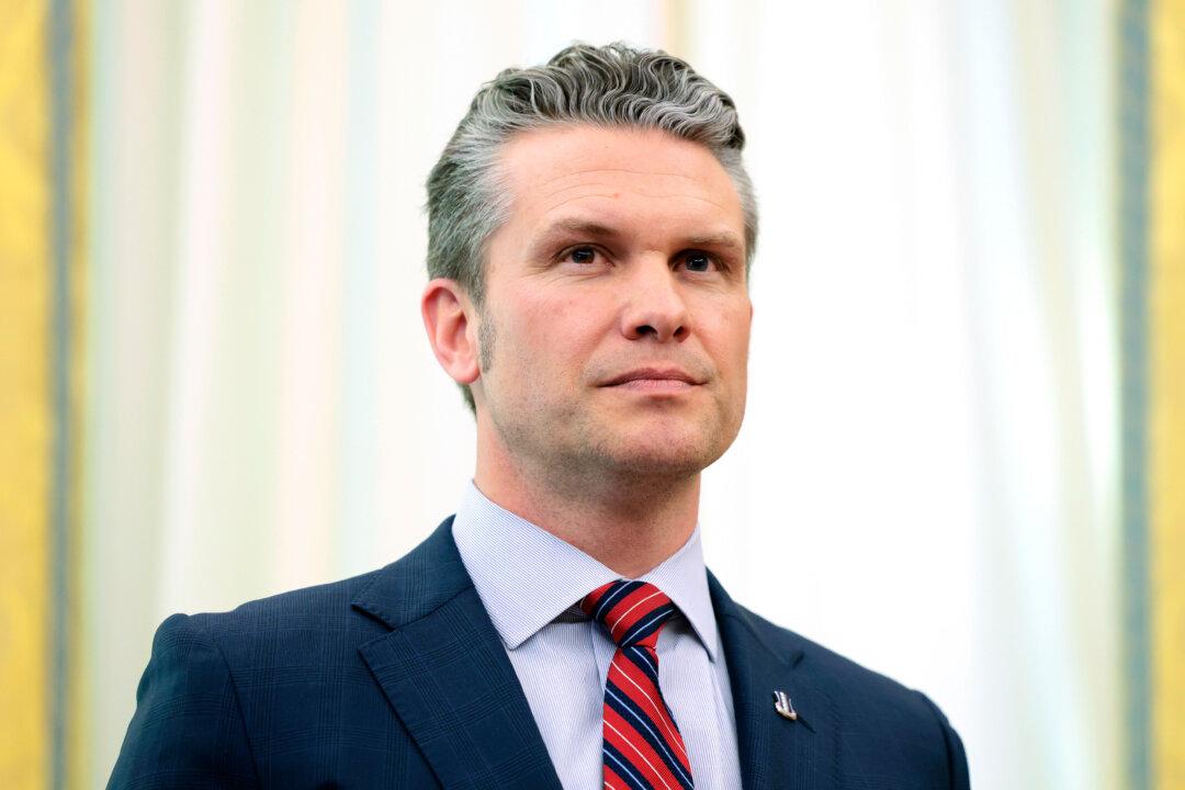 Pentagon Watchdog Launches Investigation Into Hegseth Over Use of Signal