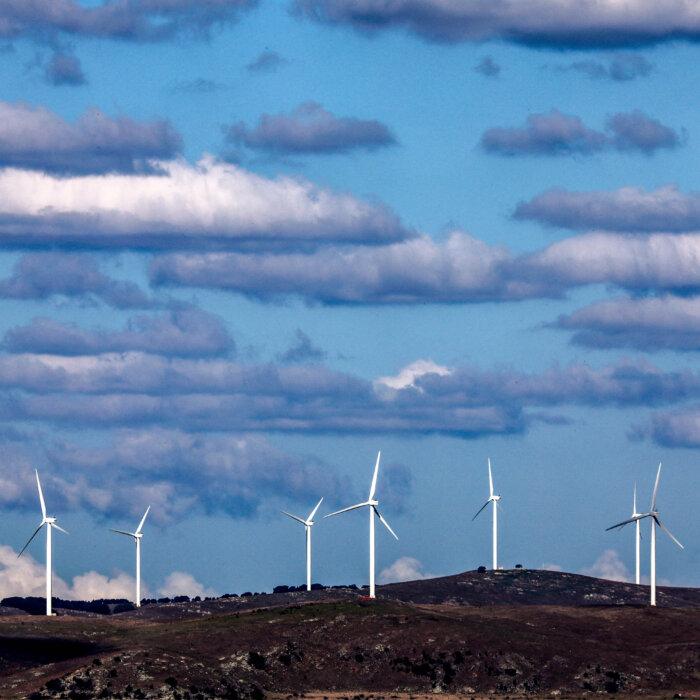 Asbestos Now Found in Turbines at Newly Opened $1 Billion Queensland Wind Farm