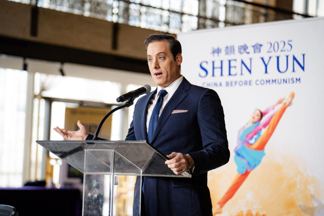 Over 1,500 Shen Yun Performers and Family Members Call for Investigation of CCP Influence Targeting the Arts Group