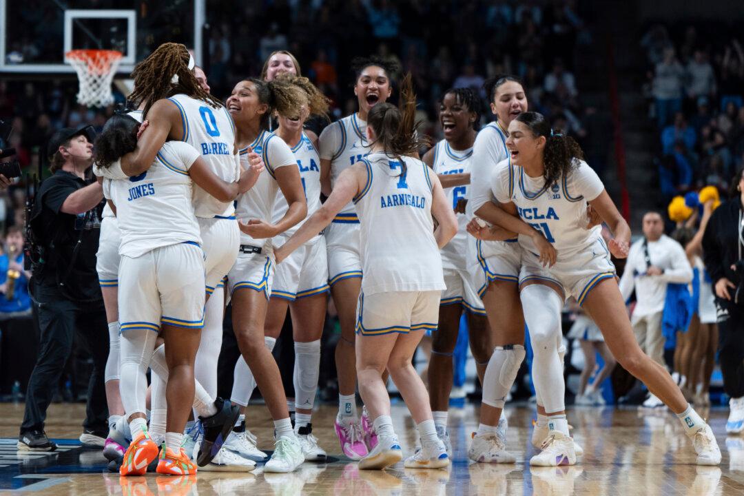 March Madness: Top Seeds South Carolina, UCLA Reach Final Four of Women’s NCAA Tournament