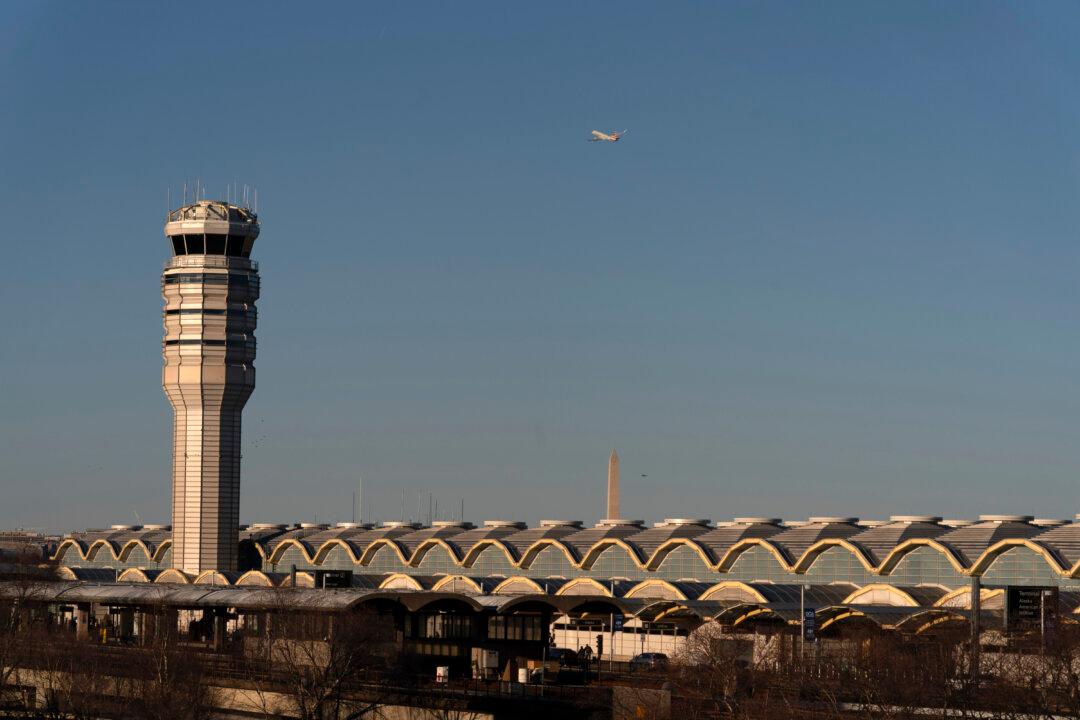Passenger Plane and Air Force Jet Divert to Avoid Collision at Reagan National