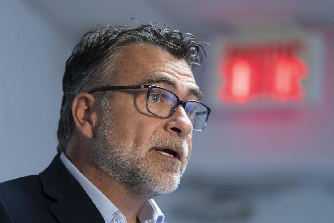 Former Business Lobby Head Blackburn Confirms He Is Seeking Quebec Liberal Leadership