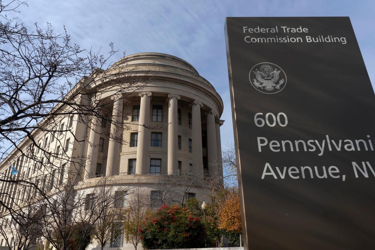 2 Democratic Commissioners Say They’ve Been Removed From the FTC