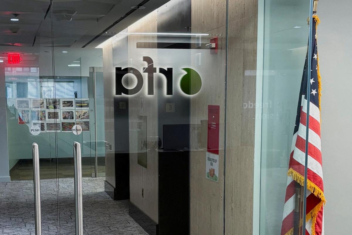 US Broadcasting Into China Needs an Authentic American Voice to Live On