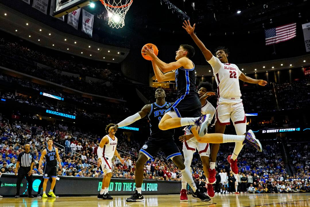 NCAA Tournament Roundup: Alabama Rides Historic Shooting to Down BYU