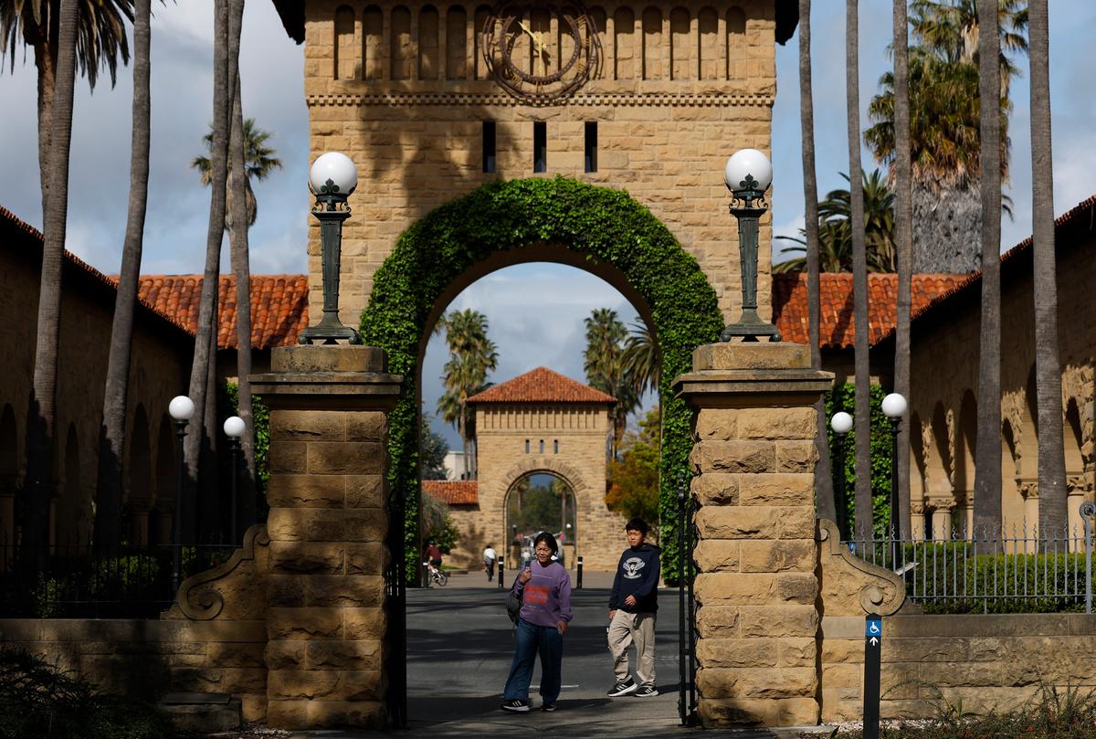 Stanford’s Student Newspaper Files Lawsuit Against Trump Administration