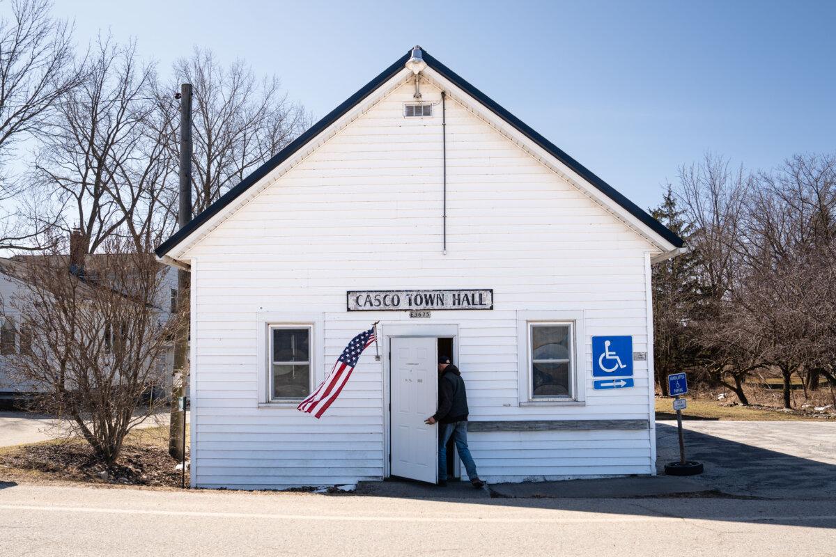 Casco Town Hall during the Wisconsin Supreme Court elections in Casco, Wis., on April 1, 2025. (Madalina Vasiliu/The Epoch Times)