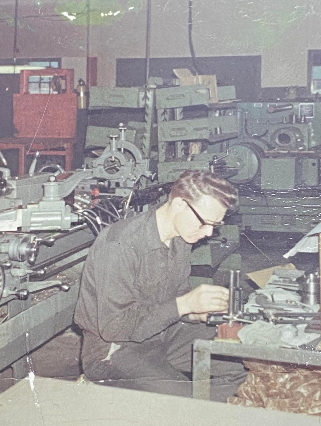 1972年,内梅斯在克利夫兰的Midwest Machine。(丹尼斯·本奇提供)