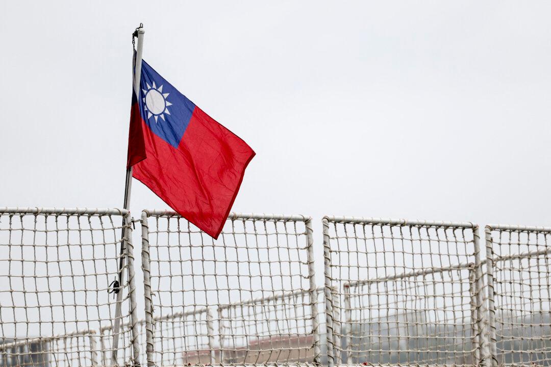 Taiwan Sentences Ex-Military Officer for Spying on Falun Gong