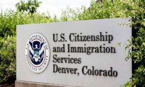 US Immigration Services Drops 3rd-Gender Option